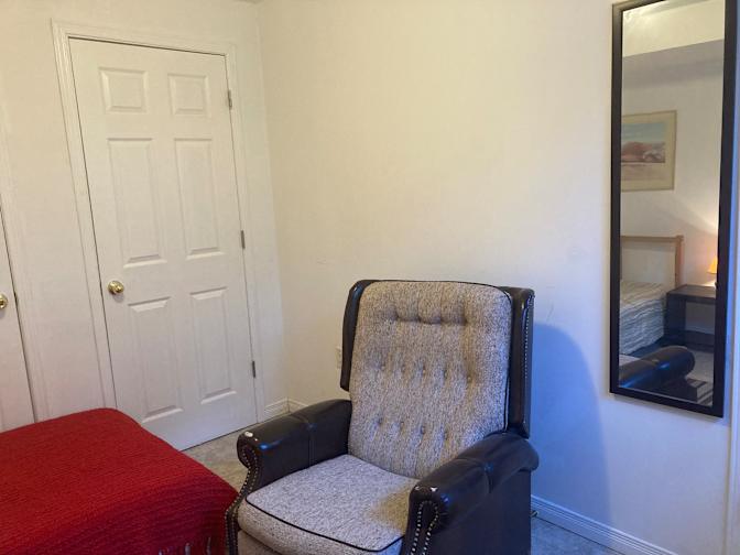 Dharshani's room