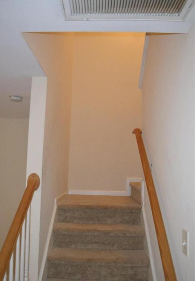 Alcove Rooms's room