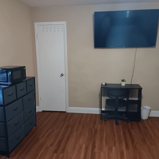 Erik's room