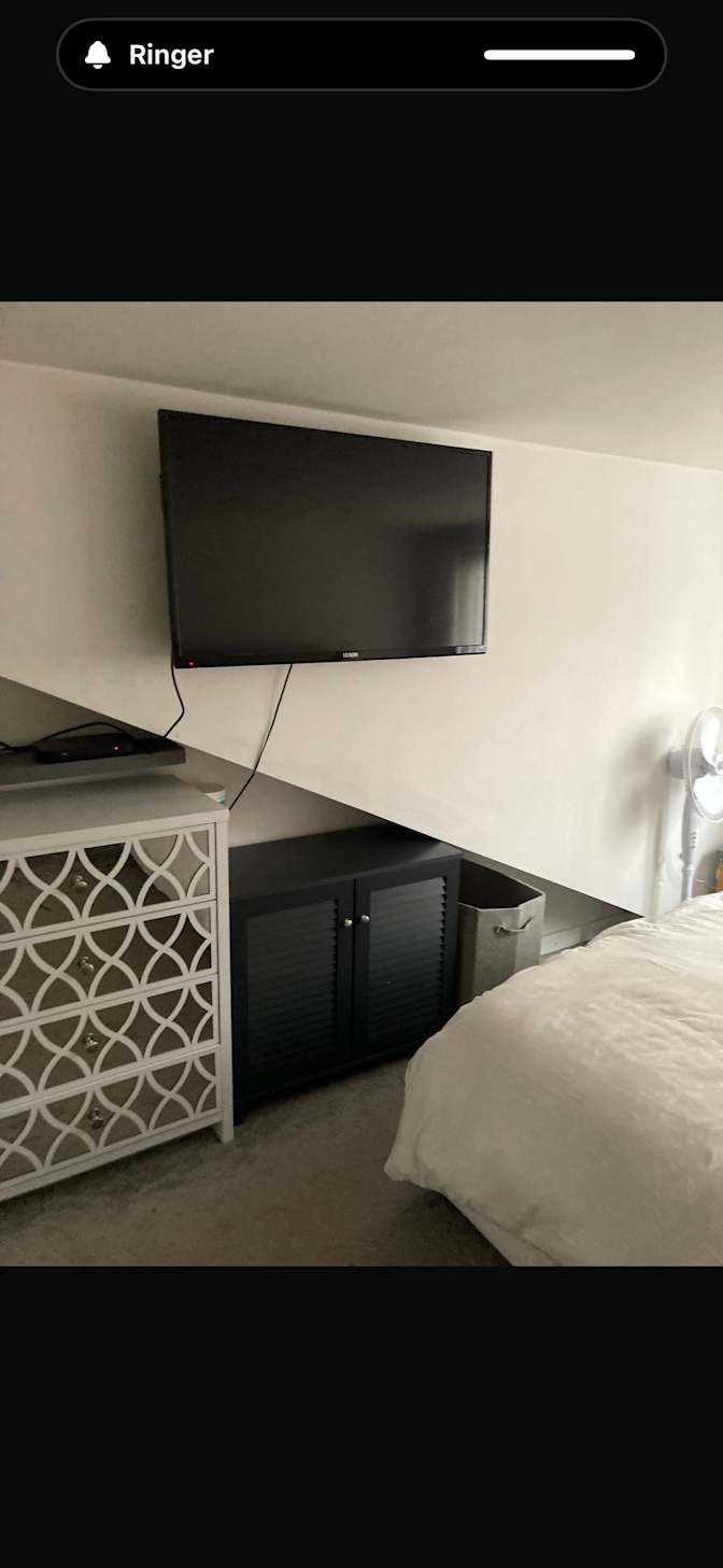 Lisa Lane's room