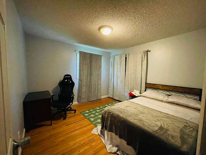 Pat's room