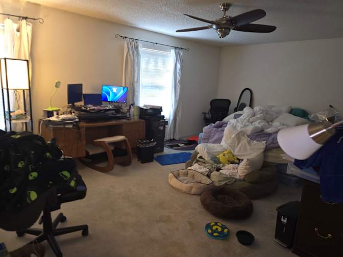 Lisa McIntyre's room