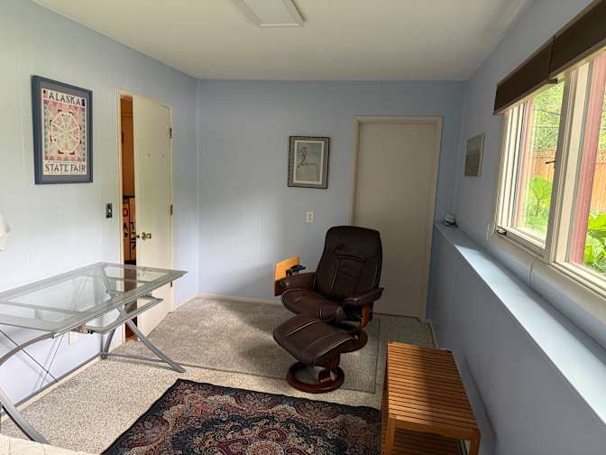 RobbinLV's room
