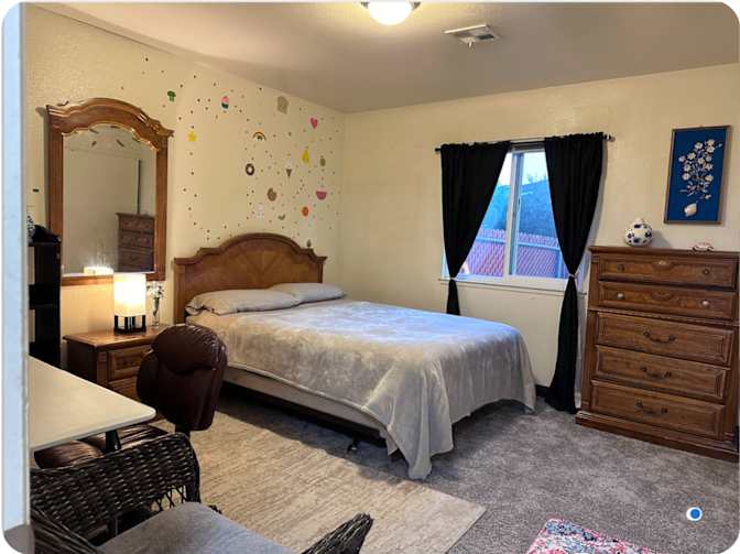 Diana's room