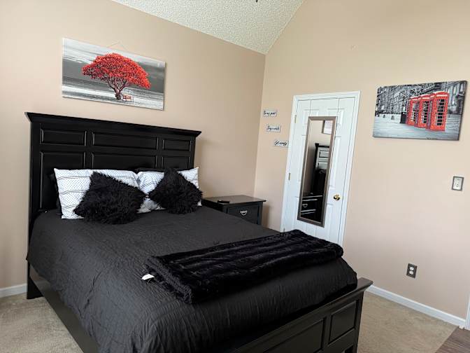 Bernadette's room