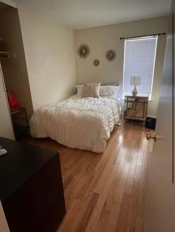 Elle's room