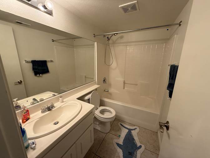 Shawn Idnani's room