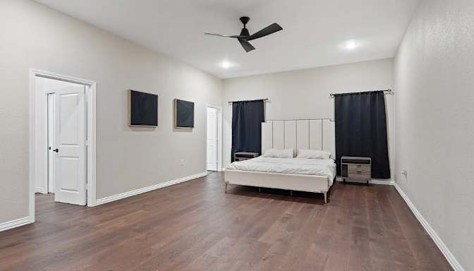 Cindy's room