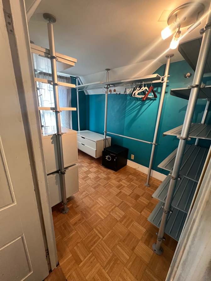 Krystal's room