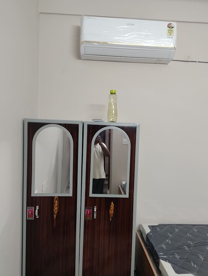 Manjuraj's room