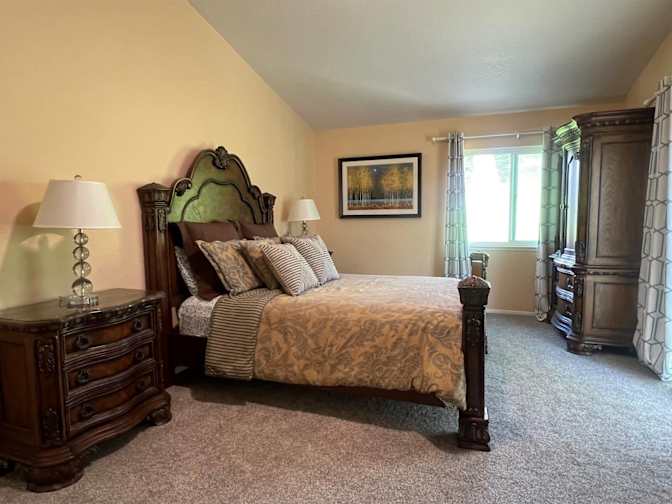 Imelda M.'s room
