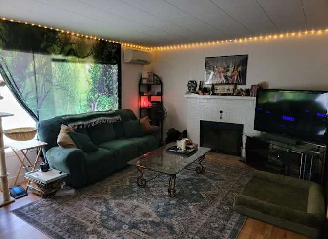 Dan's room