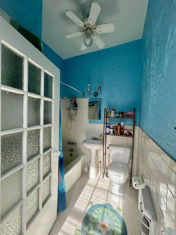Laurette's room