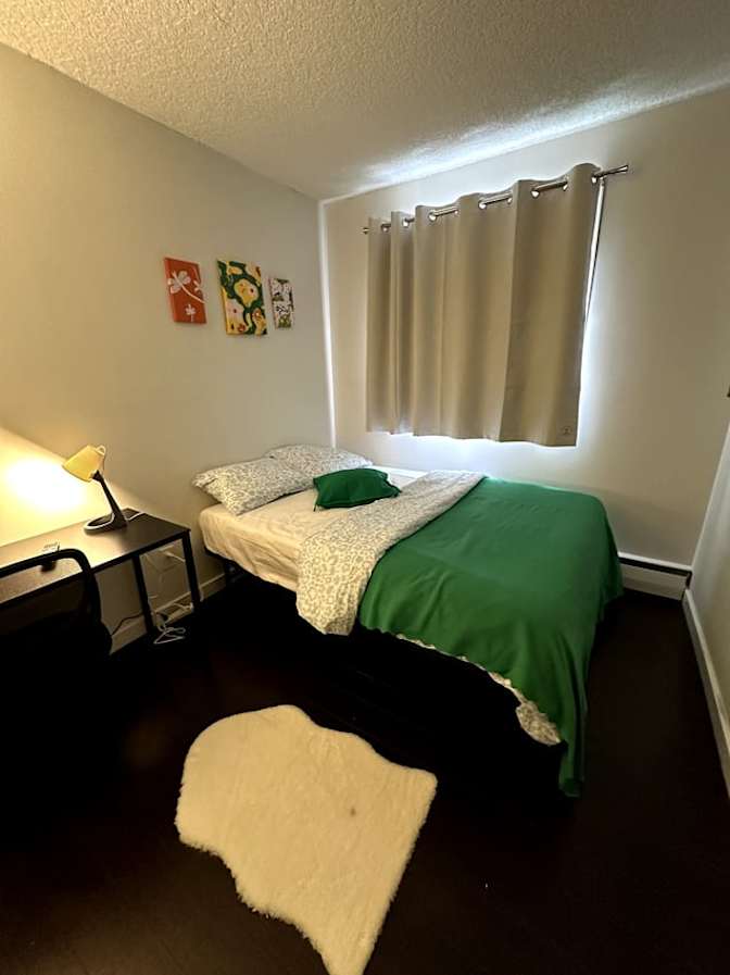 Busra Arslan's room