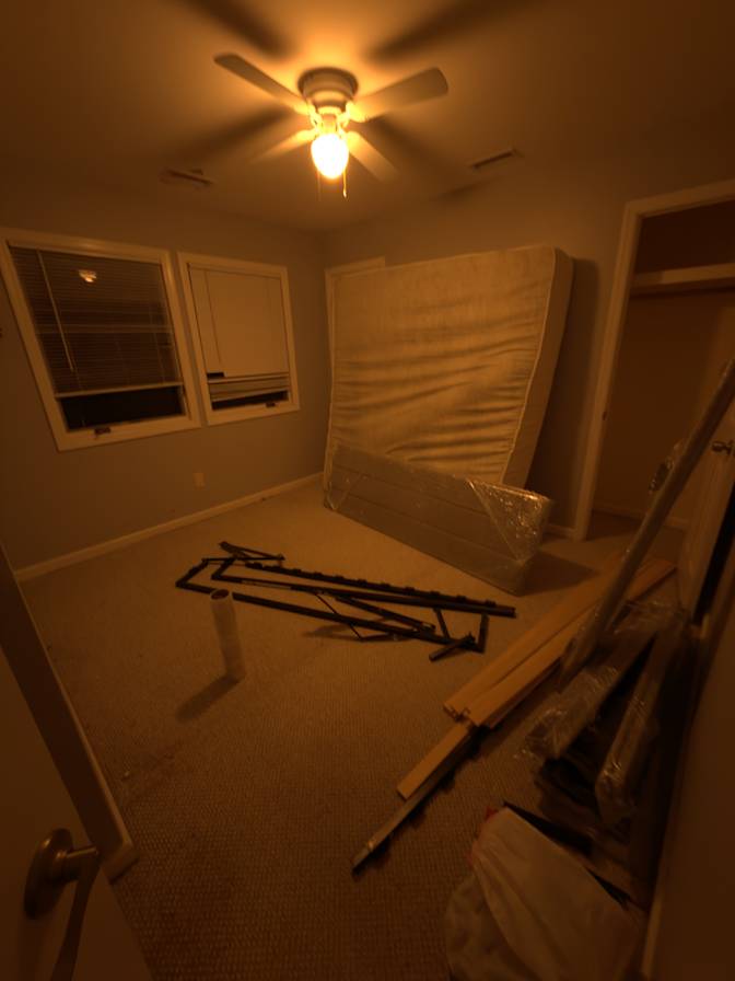 Yekta Nas's room