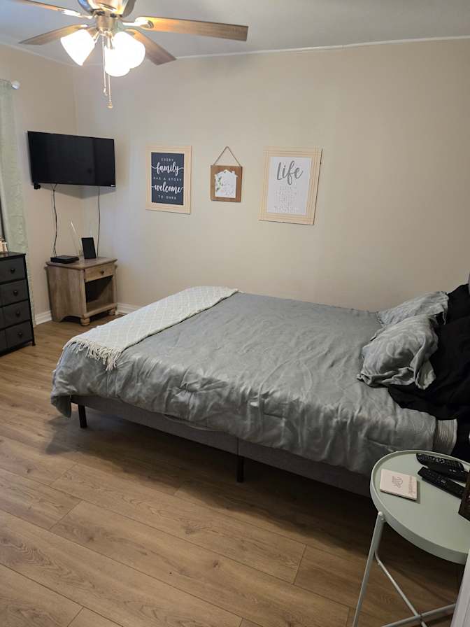 Denise  McConnell's room