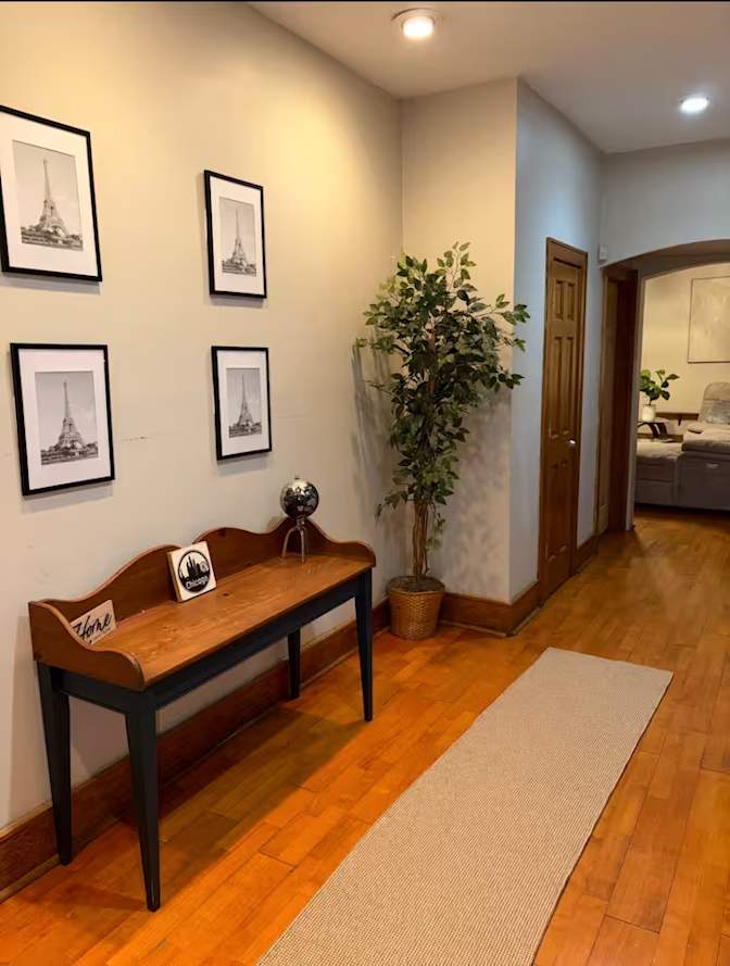 Sam's Company Holdings's room