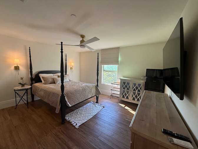 Lorena's room