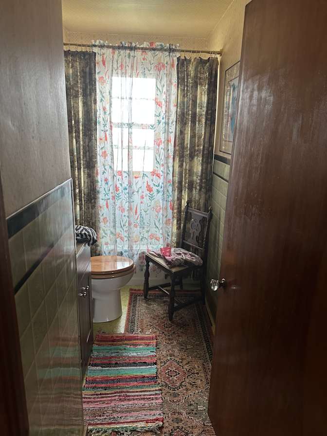 Lisa's room