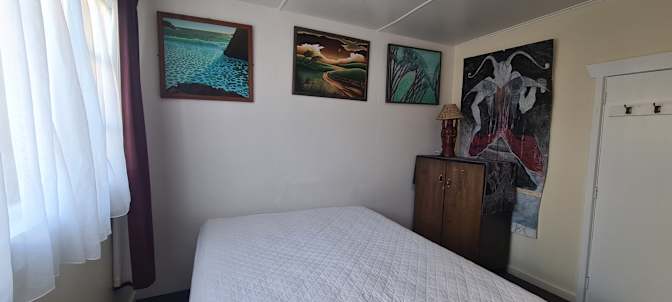 Jo's room