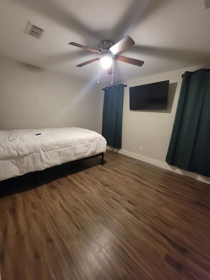 Cee's room