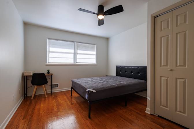Thao's room