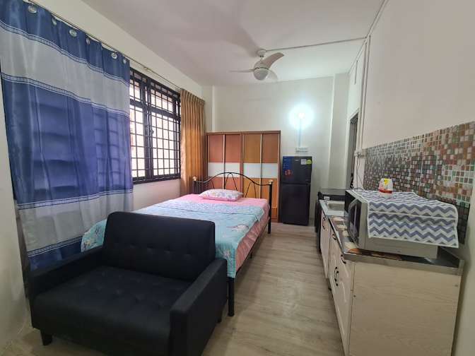 Roomy's room