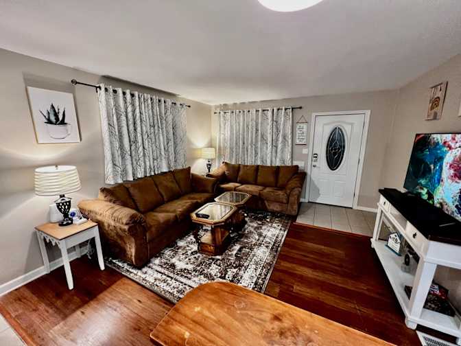 Cincy Furnished Stays's room