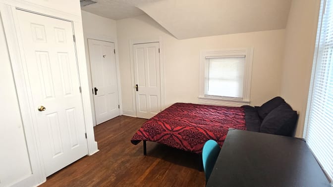 Kitty C's room