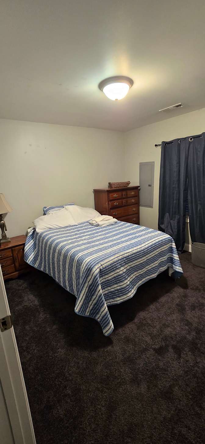 Room for Rent's room