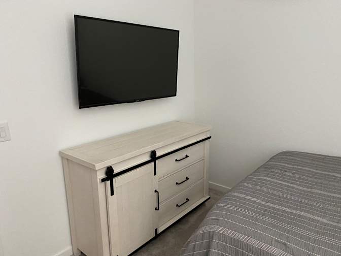 Stephanie's room