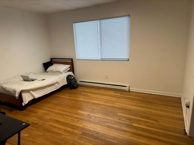 Hassan Khan's room