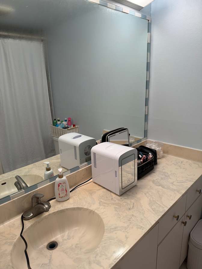 Isabela's room