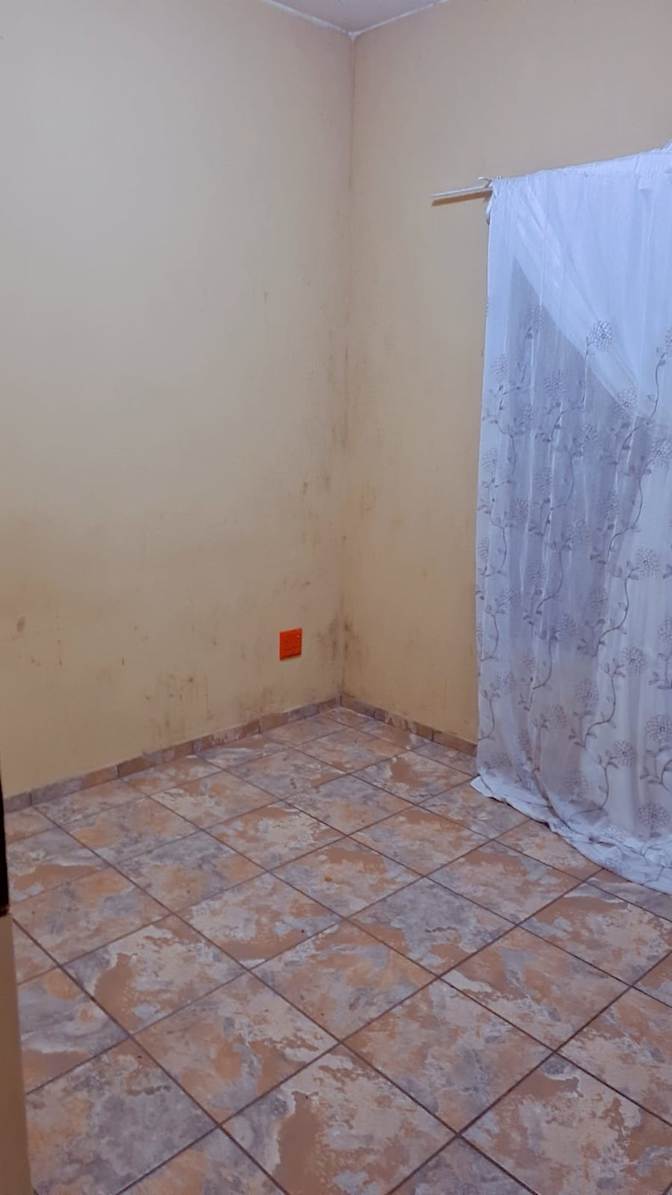 Victoria's room