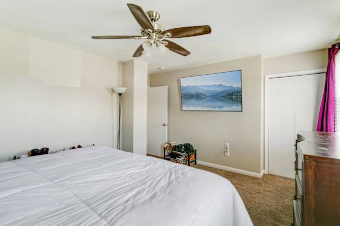 Jay/Nikki's room