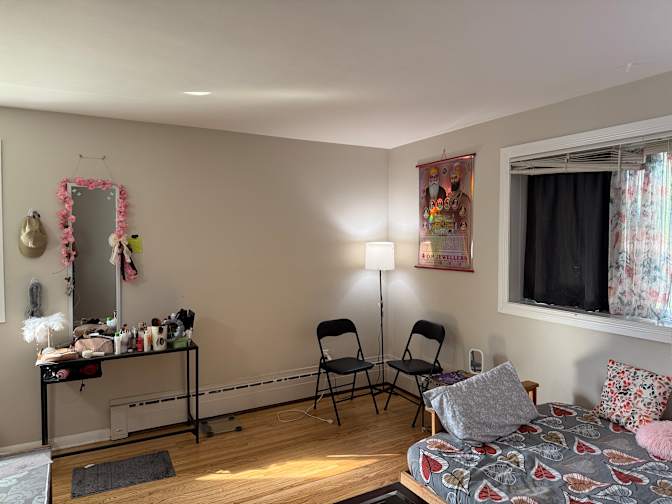 Jasmeen Kaur's room