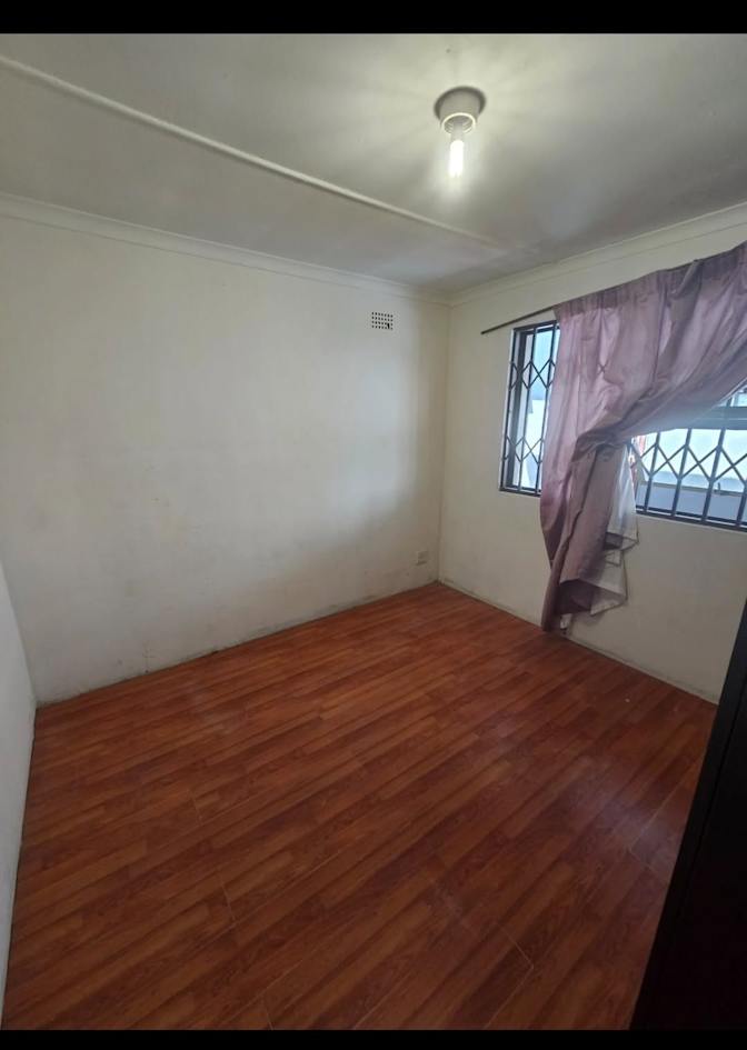 Robert's room