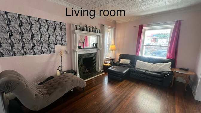 Xaxi's room