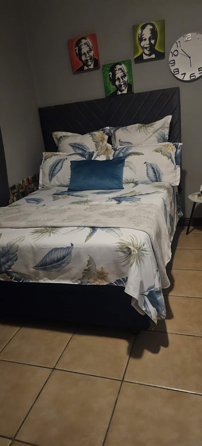 Kelly Mokah's room