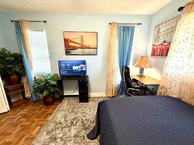 Shawn Harris's room