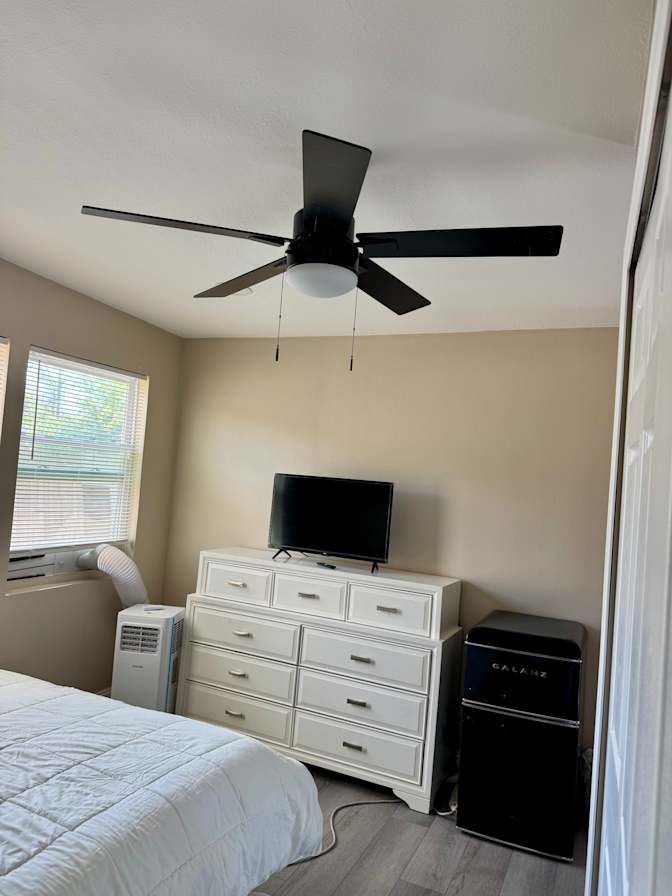 Gloriana's room