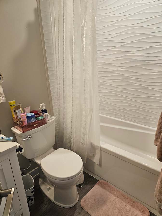 Alicia's room