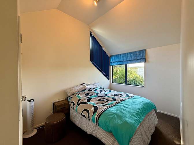 Sorin's room