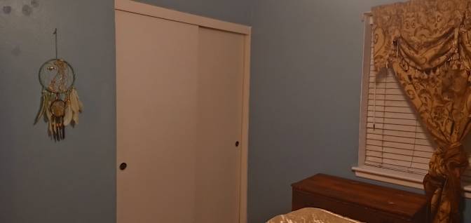 Linda's room