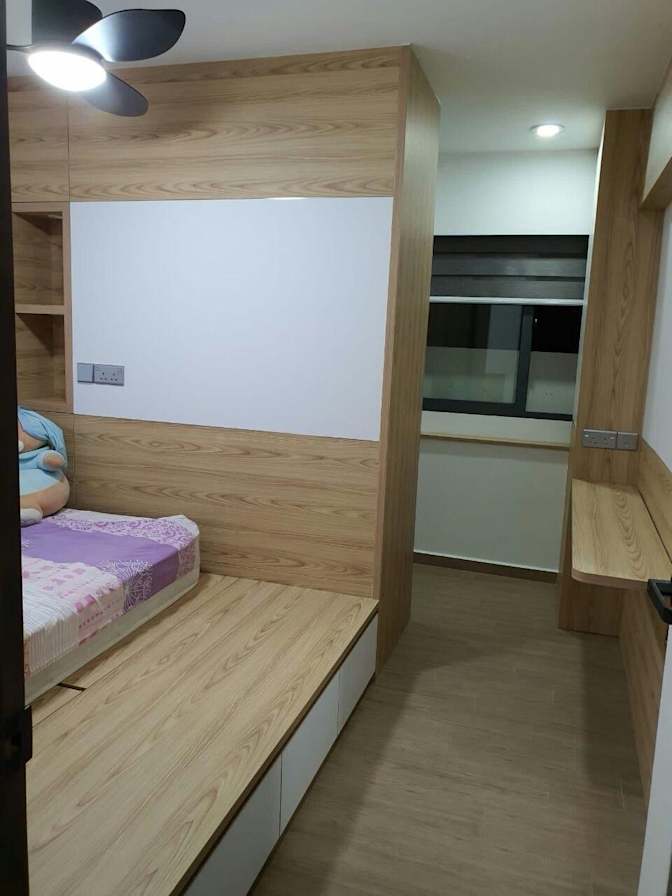Daren's room