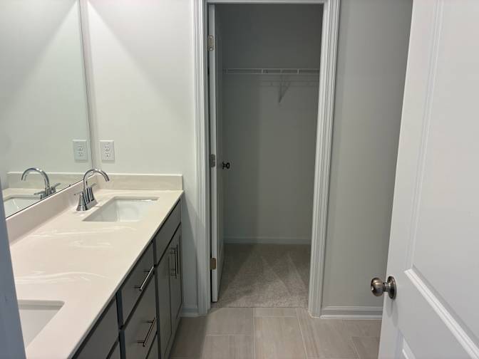 Alcove Rooms's room