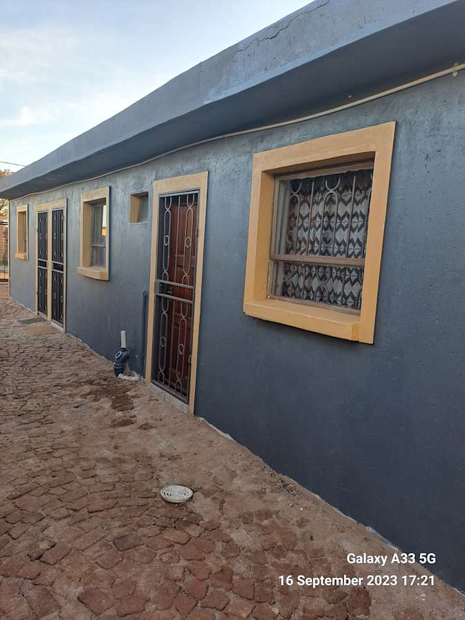 Rocks Property Rentals's room