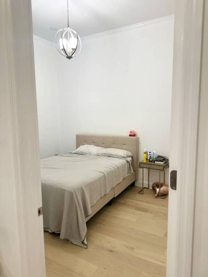 Evelyn's room