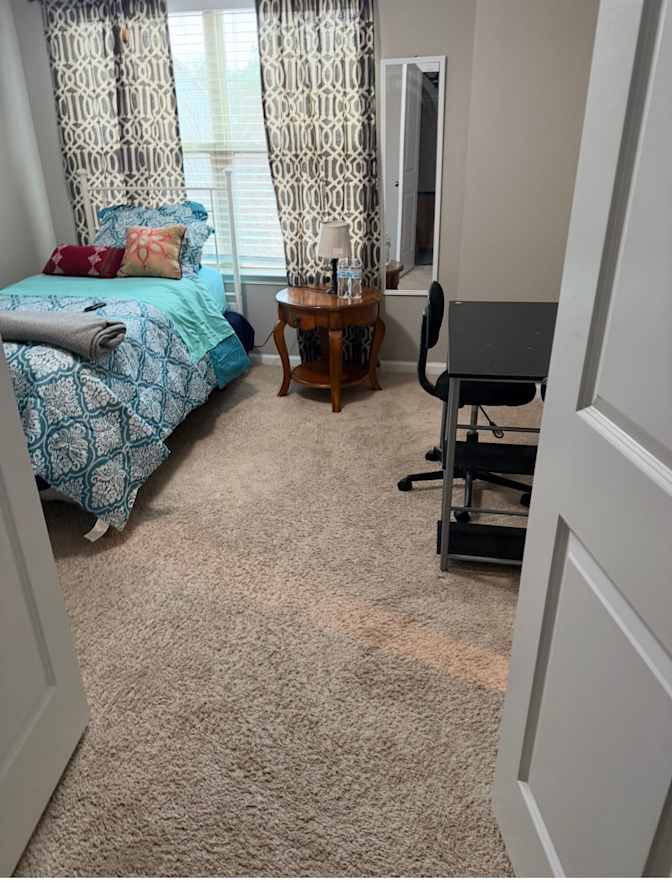 elia Barcliff's room