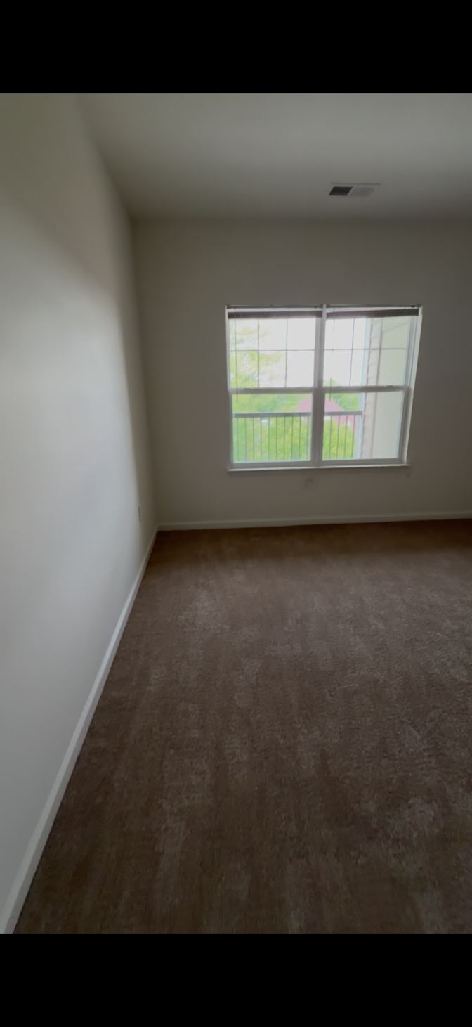 Giovanna Santos's room